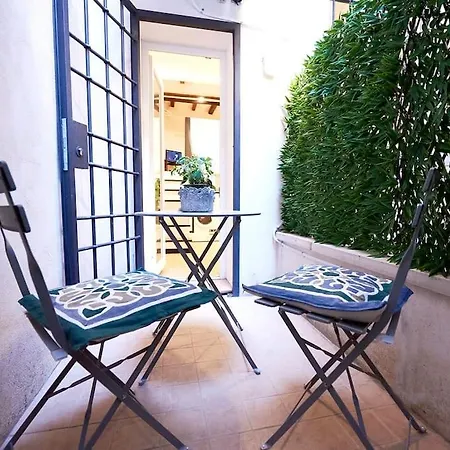 Lejlighed Loft Portici In *