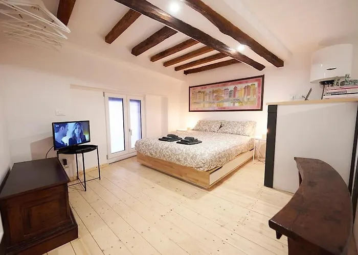 Loft Portici In Bologna