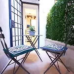 Апартаменты Loft Portici In *