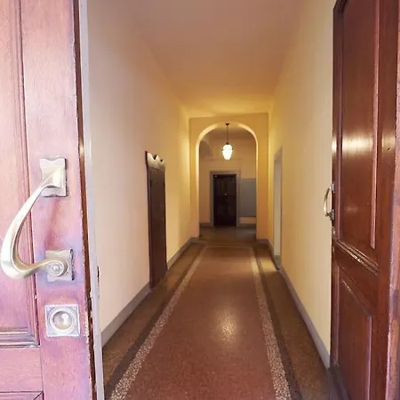 Apartman Loft Portici In Bologna